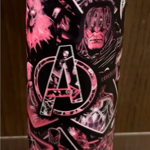 Avengers glow in the dark tumbler - Picture 1 of 2